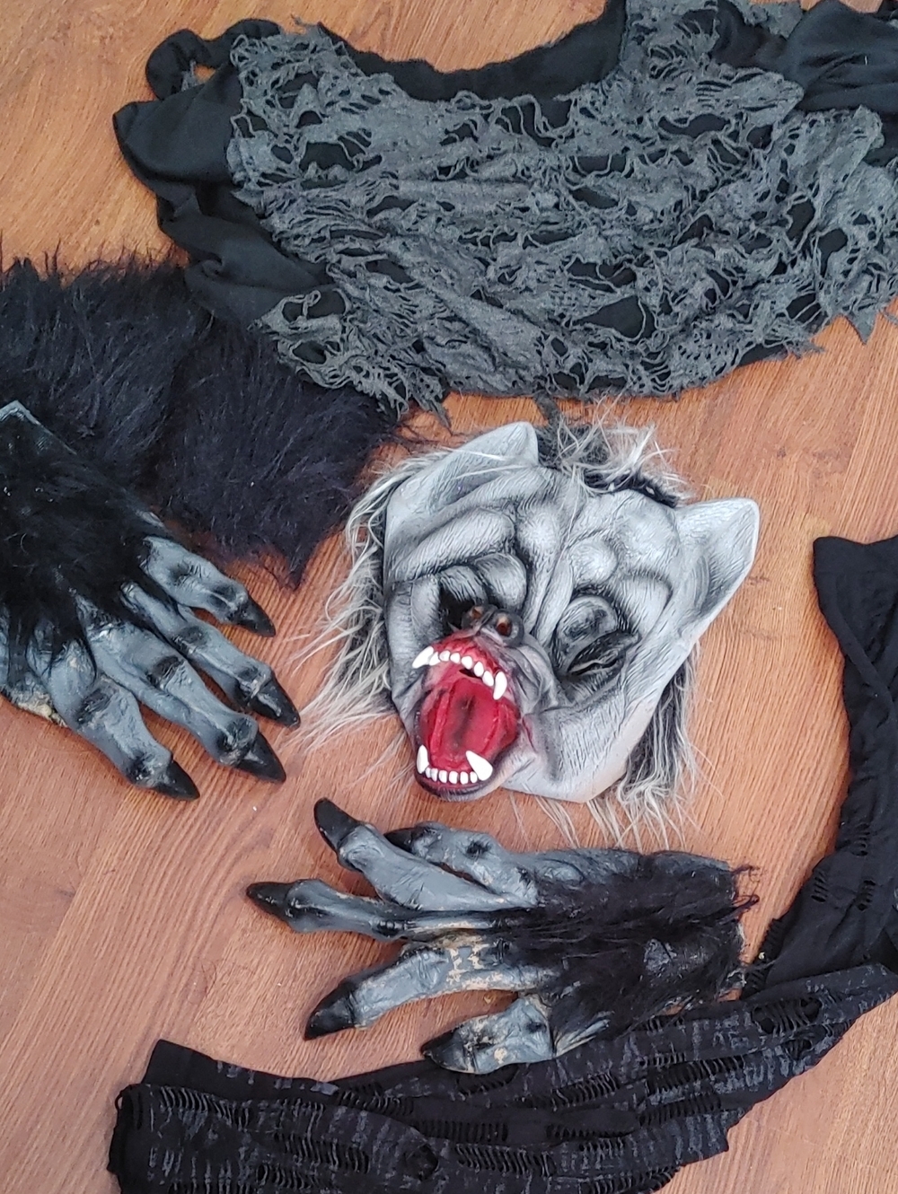 Adult 16 Gray Werewolf Costume Mask & Hands Set